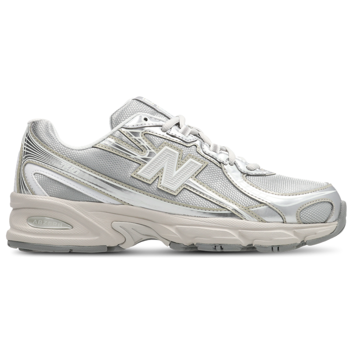 New Balance 740