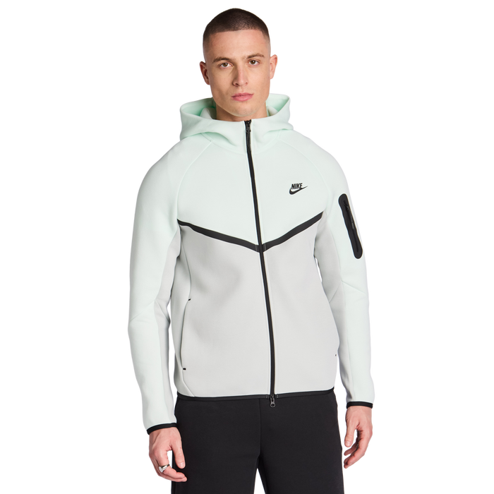 Nike Tech Fleece
