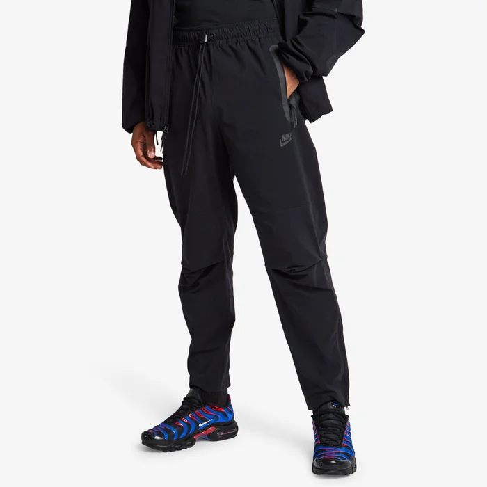 Nike Tech Woven