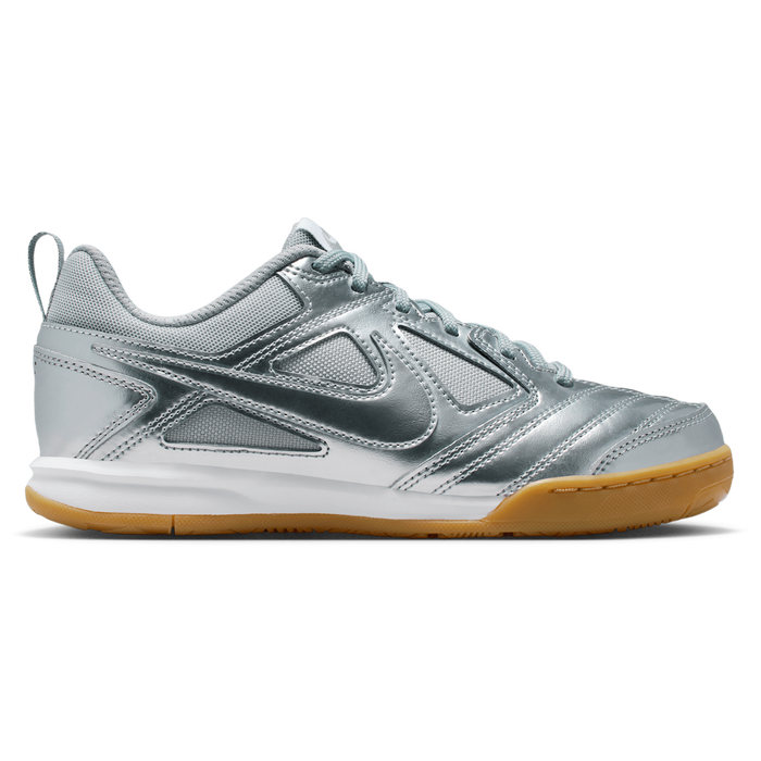 Nike Gato