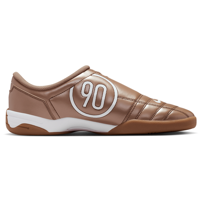 Nike Total 90