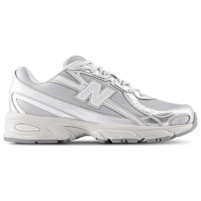 New Balance 740