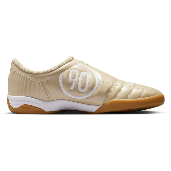 Nike Total 90