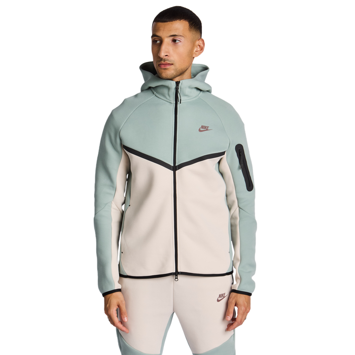 Nike Tech Fleece