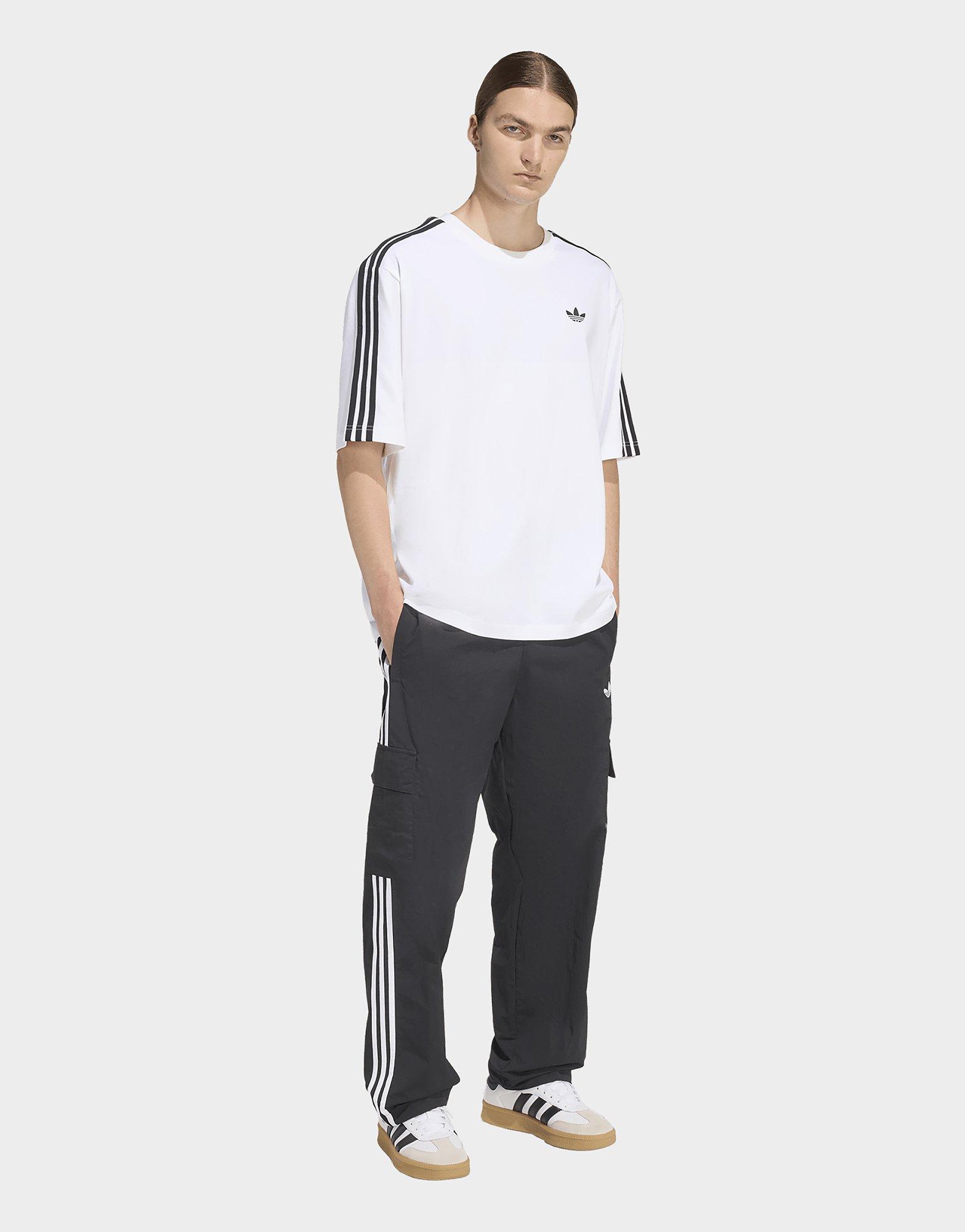 adidas PANTALÓN ESTILO CARGO ADICOLOR CLASSICS 3 STRIPES