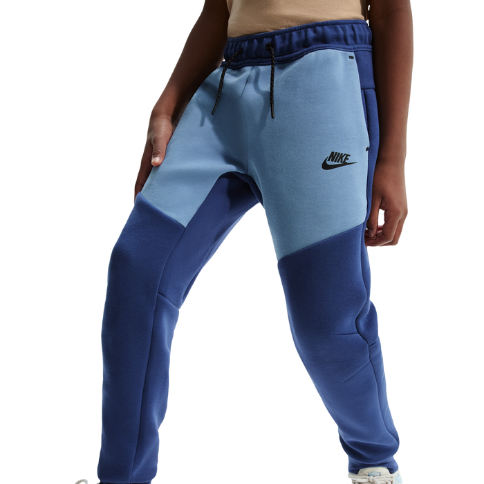 Nike Tech Colorblock
