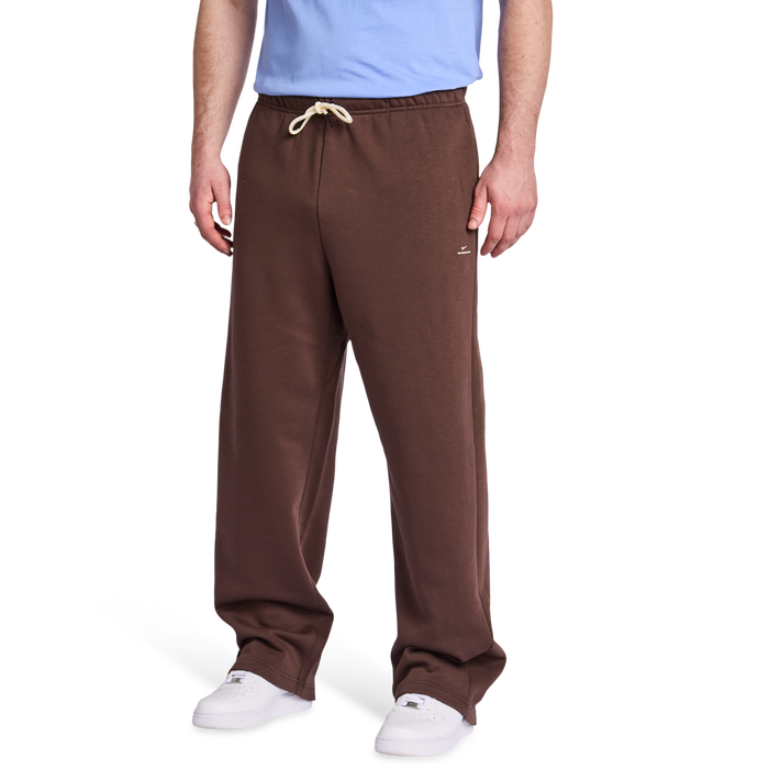 Nike Standard Issue