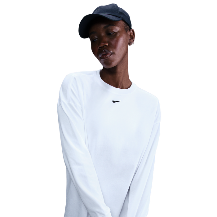 Nike Essential